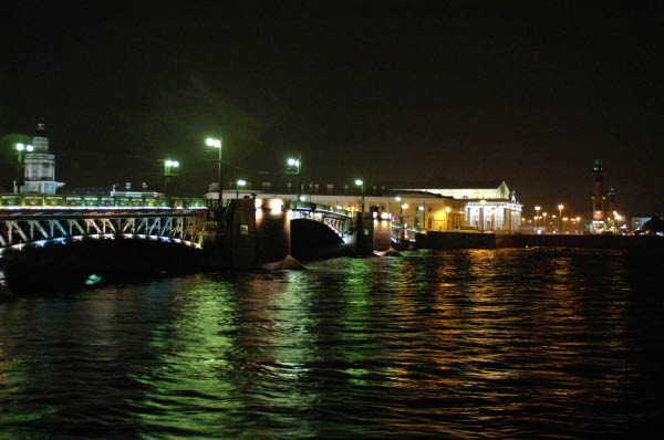 Sankt Petersburg_Dworzowy-Bridge_2005_c